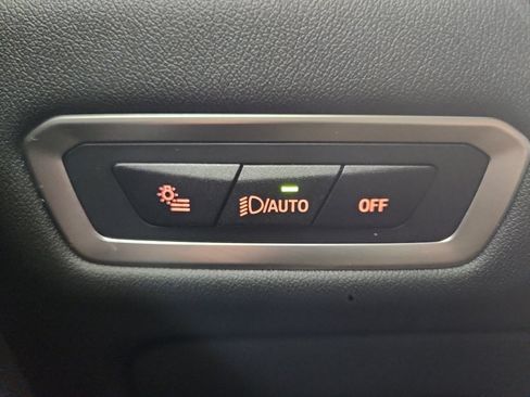 Used 2024 BMW X7 xDrive40i w/ Premium Package image 12