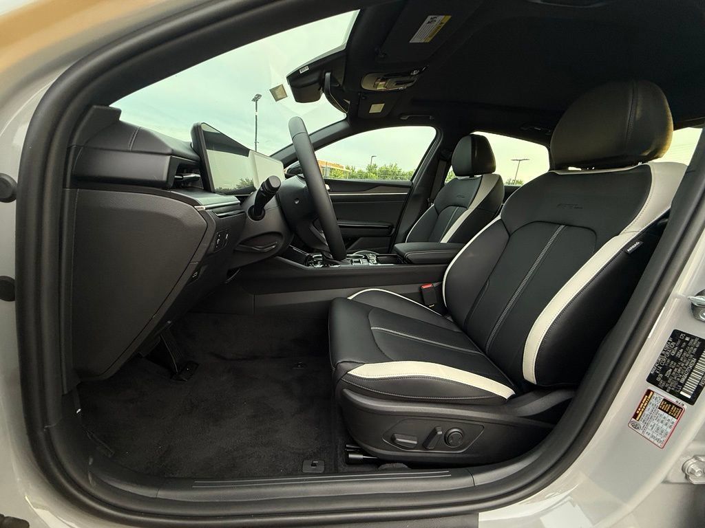 New 2026 Kia K5 GT-Line w/ GT-Line Premium Package FWD image 21