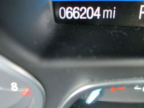 Used 2017 Ford Escape SE FWD image 31