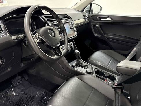Used 2021 Volkswagen Tiguan SEL image 12
