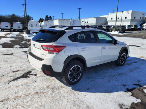 Certified 2021 Subaru Crosstrek 2.0i Premium w/ Popular Package #2 image 8