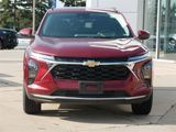 Used 2024 Chevrolet Trax LT image 2
