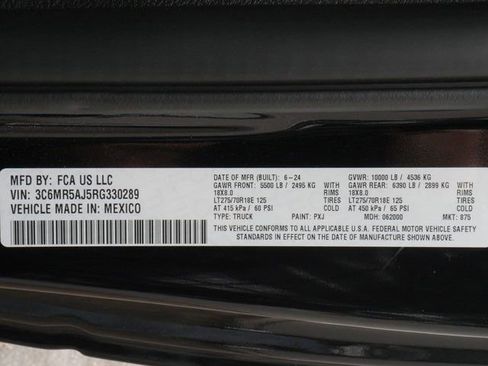 Used 2024 RAM 2500 Tradesman w/ Chrome Appearance Group AWD/4WD image 22