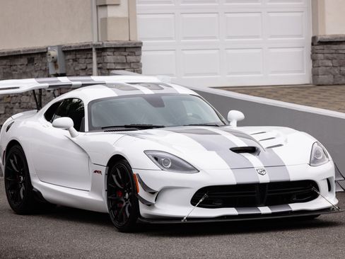Used 2017 Dodge Viper ACR w/ Extreme Aero Package RWD image 7