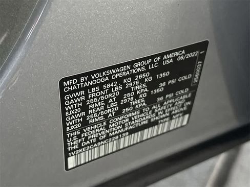 Used 2022 Volkswagen Atlas Cross Sport SE image 29