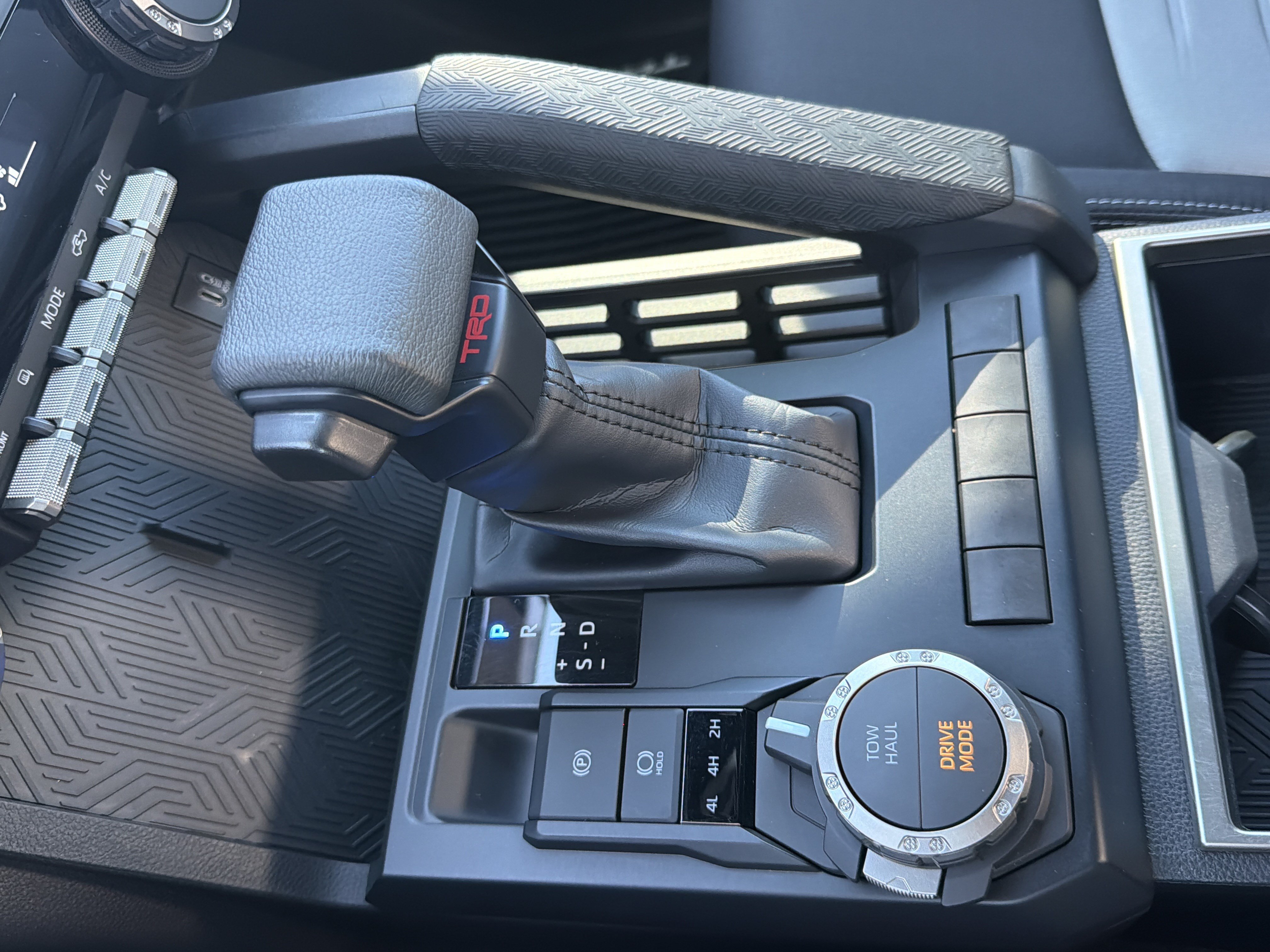 Certified 2026 Toyota Tacoma TRD Sport AWD/4WD image 9