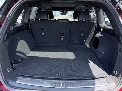 Certified 2025 Jeep Grand Cherokee Summit AWD/4WD image 12