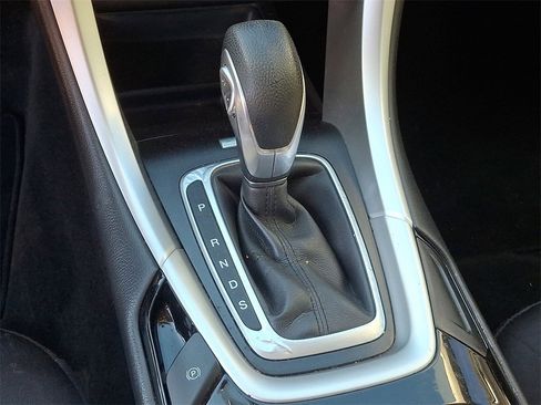 Used 2013 Ford Fusion SE image 14