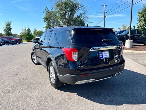 Used 2021 Ford Explorer XLT w/ Equipment Group 202A AWD/4WD image 4