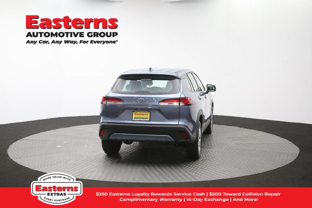 Used 2025 Toyota Corolla Cross L FWD image 38