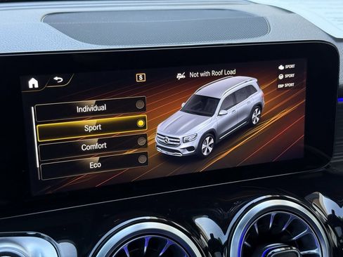 Certified 2023 Mercedes-Benz GLB 250 4MATIC image 6