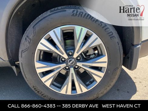 Used 2023 Nissan Rogue SV w/ SV Premium B Package AWD/4WD image 14