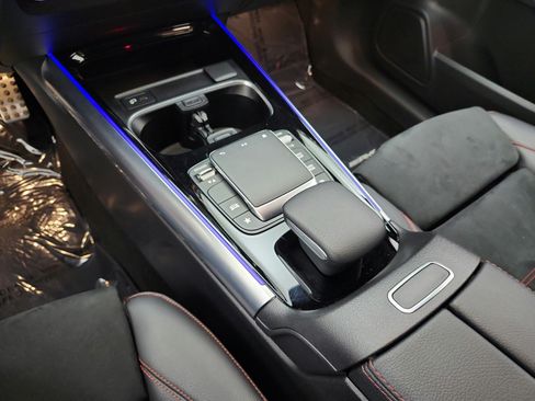 Used 2023 Mercedes-Benz GLA 250 4MATIC image 12