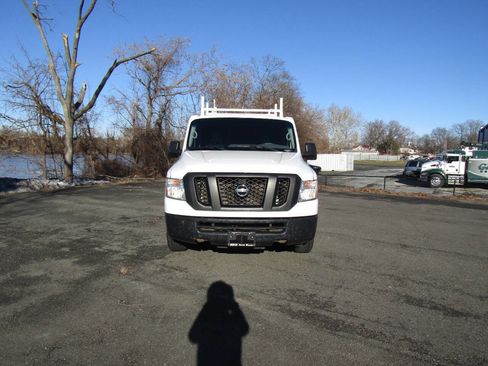 Used 2020 Nissan NV 1500 SV image 38