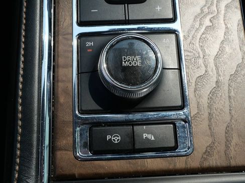 Used 2021 Ford Expedition Max Platinum AWD/4WD image 31