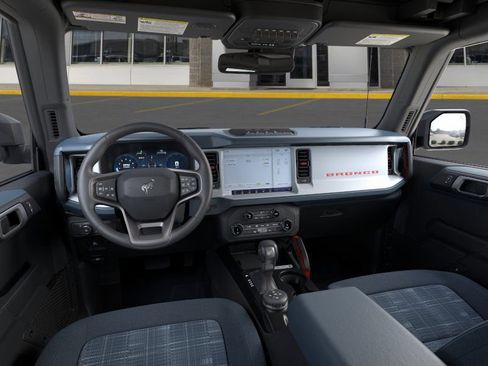 New 2026 Ford Bronco Heritage Edition image 9