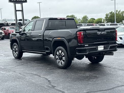 New 2026 GMC Sierra 2500 Denali w/ Denali Reserve Package AWD/4WD image 11