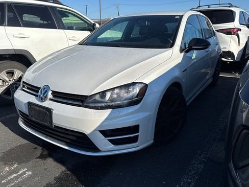 Used 2016 Volkswagen Golf 4-Door image 1