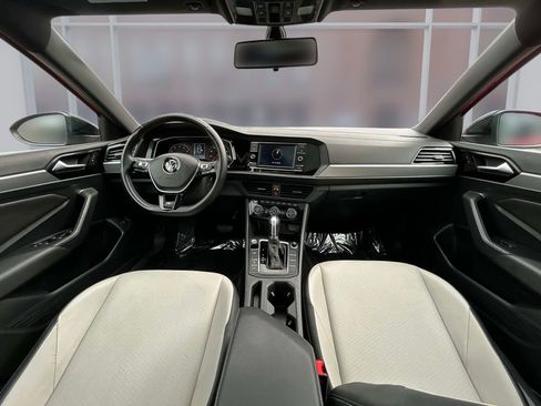 Used 2019 Volkswagen Jetta R-Line FWD image 17