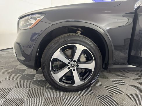 Used 2021 Mercedes-Benz GLC 300 image 12