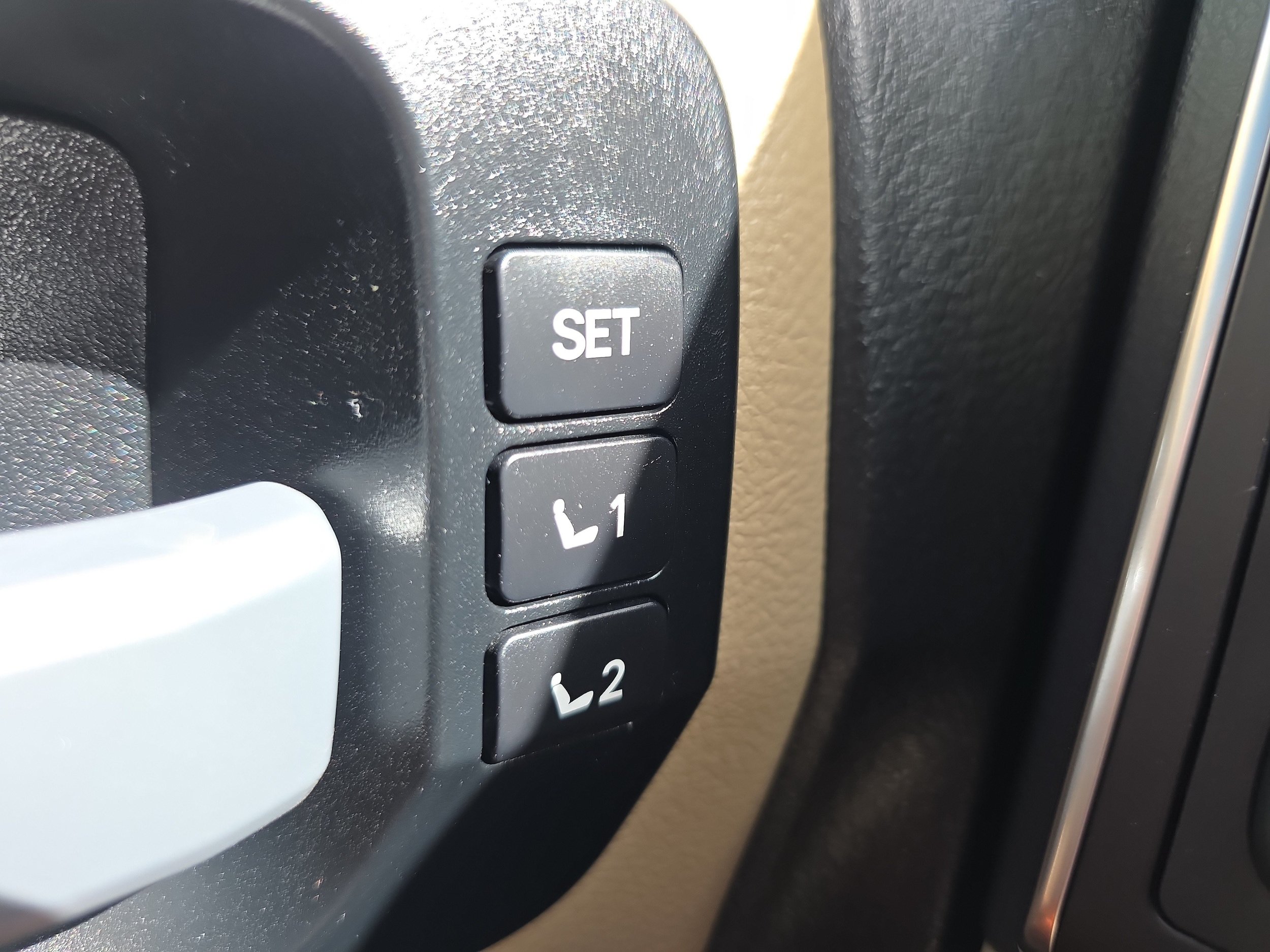 Used 2019 Toyota Sequoia Platinum w/ Carpet Mat Package (TMS) AWD/4WD image 38