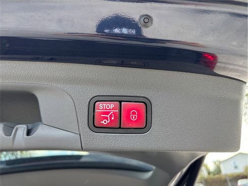 Used 2020 Mercedes-Benz GLE 350 4MATIC image 50