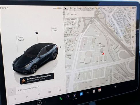 Used 2025 Tesla Model Y Long Range RWD image 14