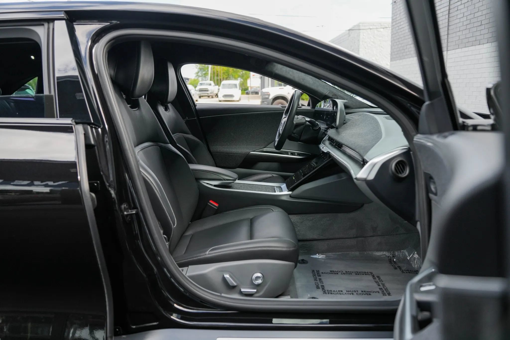 Used 2024 Lucid Air Touring AWD/4WD image 26