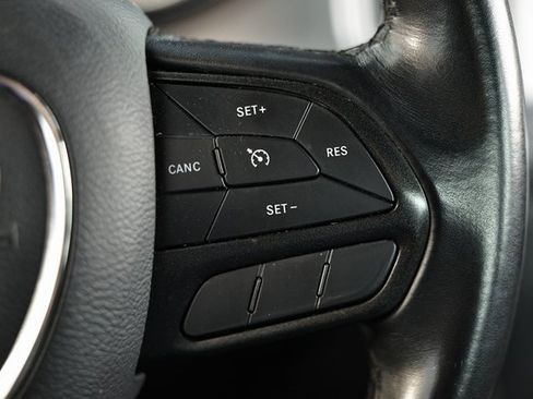 Used 2023 Dodge Charger SXT image 32