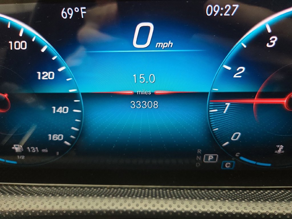 Used 2022 Mercedes-Benz CLA 250 4MATIC image 23