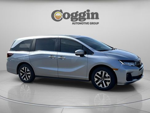 Certified 2026 Honda Odyssey EX-L image 8