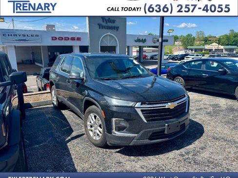 Used 2023 Chevrolet Traverse LS AWD/4WD image 1
