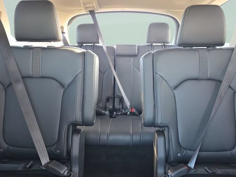 Used 2023 Honda Pilot EX-L image 10