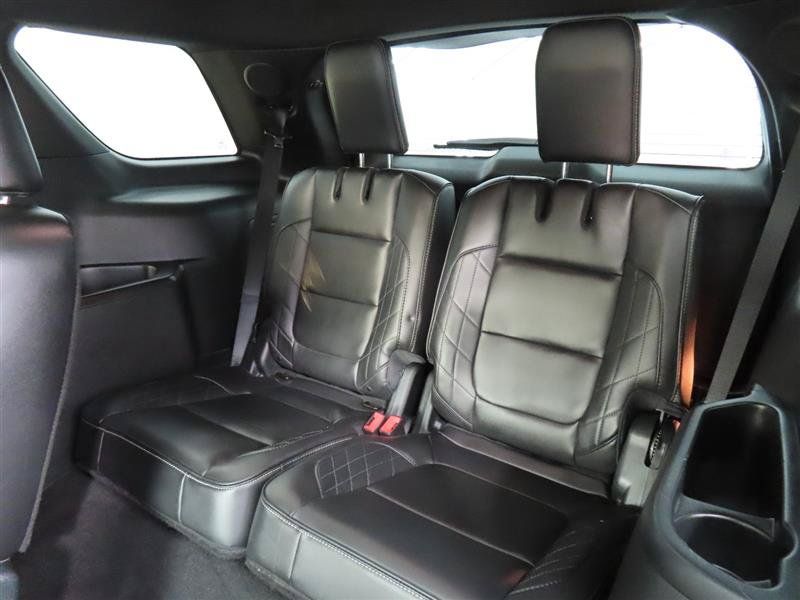 Used 2019 Ford Explorer Platinum AWD/4WD image 37