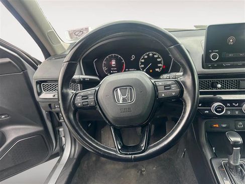 Used 2022 Honda Civic EX image 12