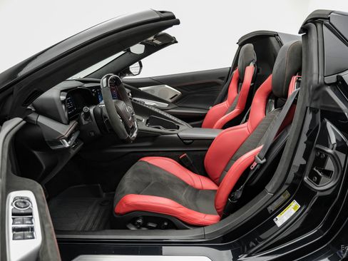 Used 2024 Chevrolet Corvette Z06 RWD image 46