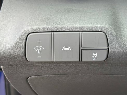 Used 2023 Hyundai Elantra SEL FWD image 24