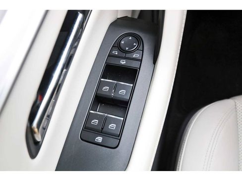 Certified 2025 MAZDA CX-90 Plug-In Hybrid w/ Premium Plus image 22