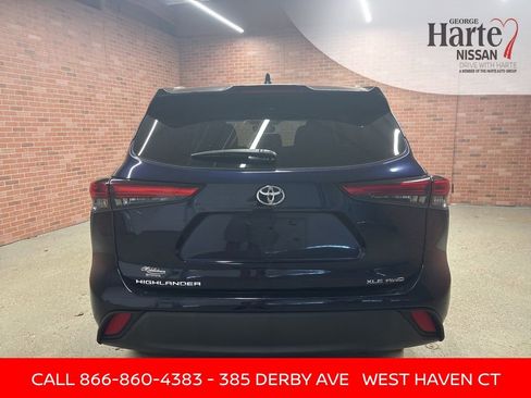Used 2021 Toyota Highlander XLE image 5