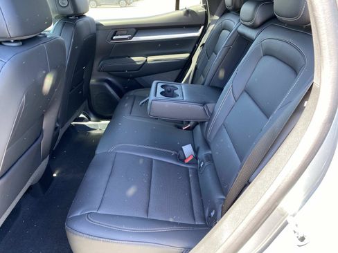 New 2026 GMC Terrain Elevation w/ Elevation Premium Package AWD/4WD image 7