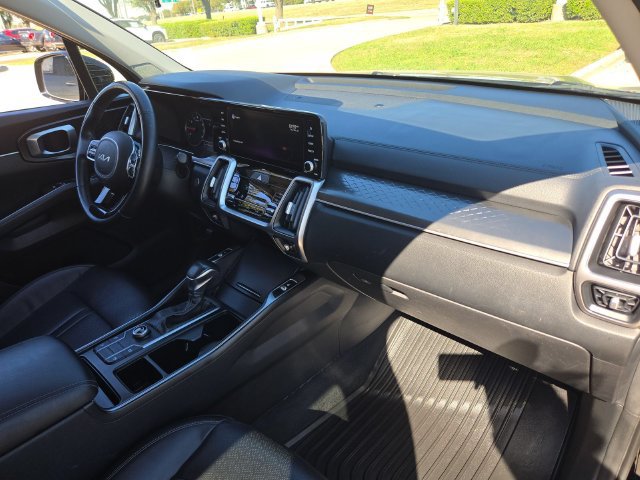 Used 2022 Kia Sorento S FWD image 26