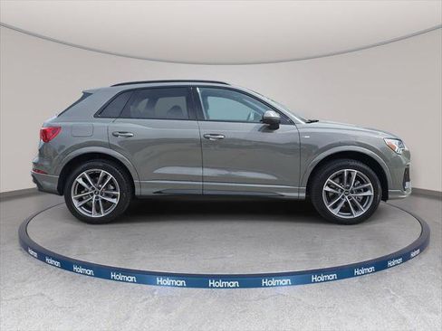 Certified 2025 Audi Q3 2.0T Premium AWD/4WD image 4