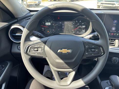 New 2026 Chevrolet Trax LS FWD image 17