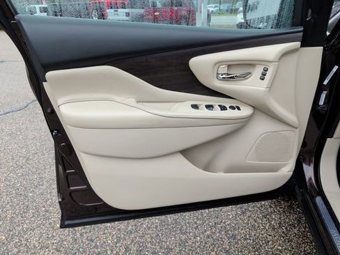 Used 2019 Nissan Murano Platinum AWD/4WD image 14