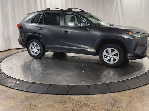 Used 2021 Toyota RAV4 LE image 2