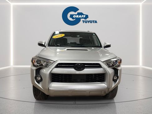 Used 2021 Toyota 4Runner TRD Off-Road Premium w/ Moonroof Package AWD/4WD image 12