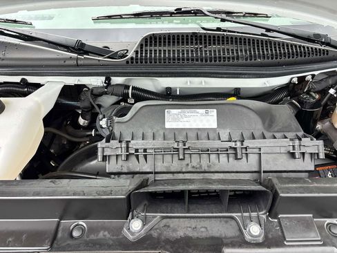 Used 2024 Chevrolet Express 2500 w/ Driver Convenience Package RWD image 10