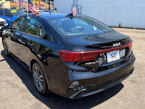 Used 2023 Kia Forte LXS FWD image 5