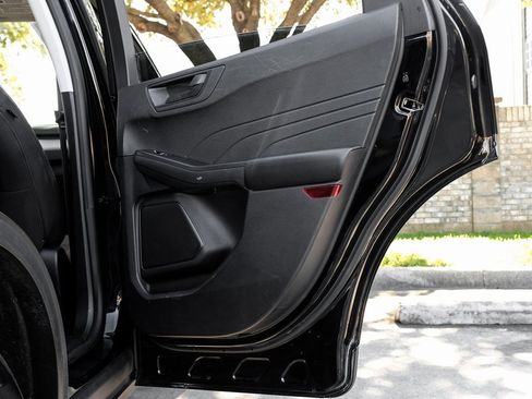 Used 2022 Ford Escape SE w/ Convenience Package image 59