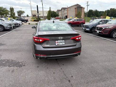 Used 2016 Hyundai Sonata SE FWD image 8
